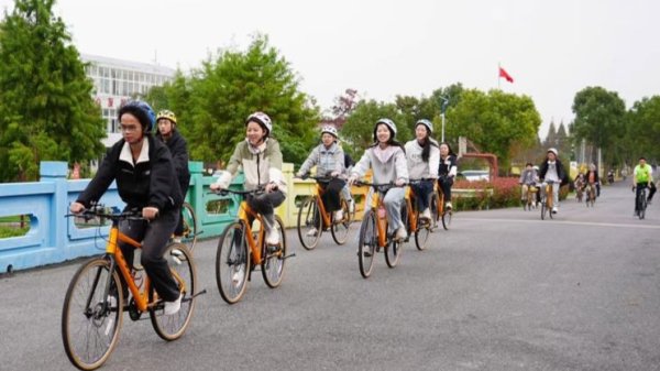 淘优配 同济大学产教融合创新实践基地在廊下镇揭牌，校地企携手助力乡村振兴